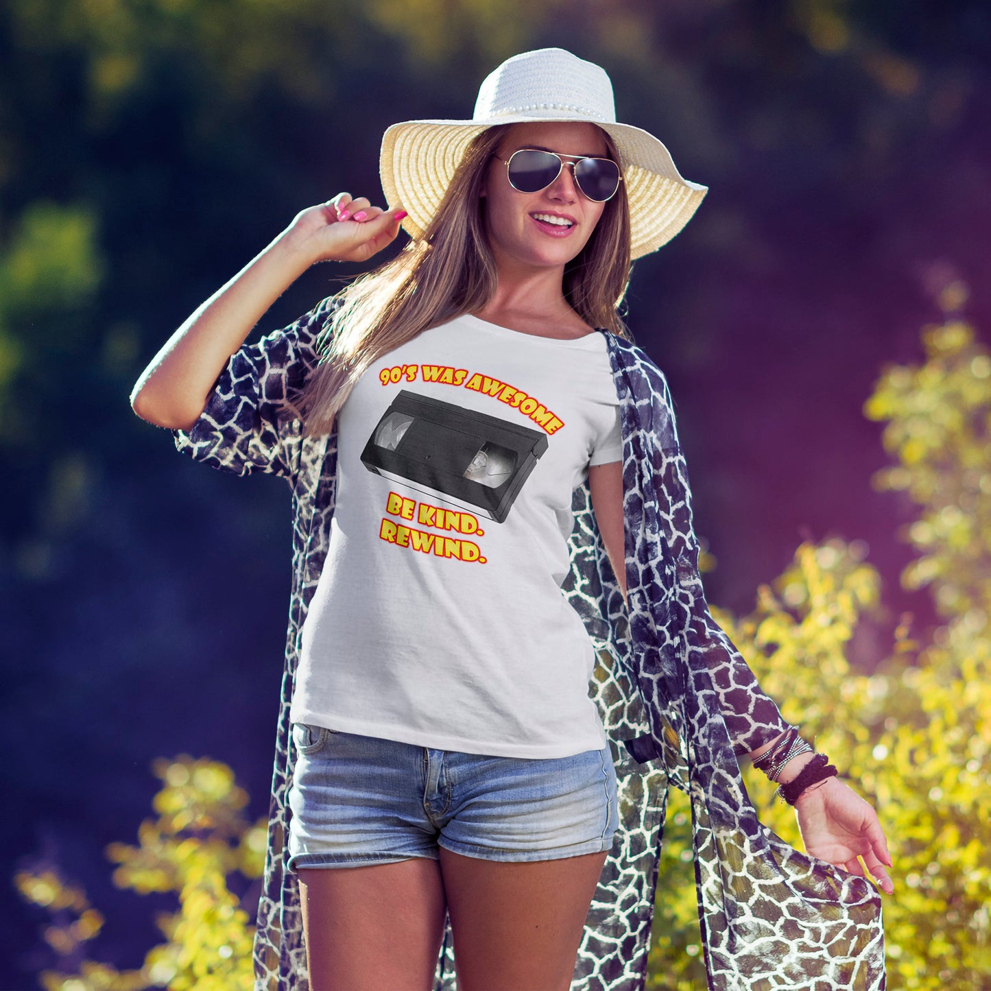 Be Kind Rewind T-Shirt - Retro VHS 90s Tee