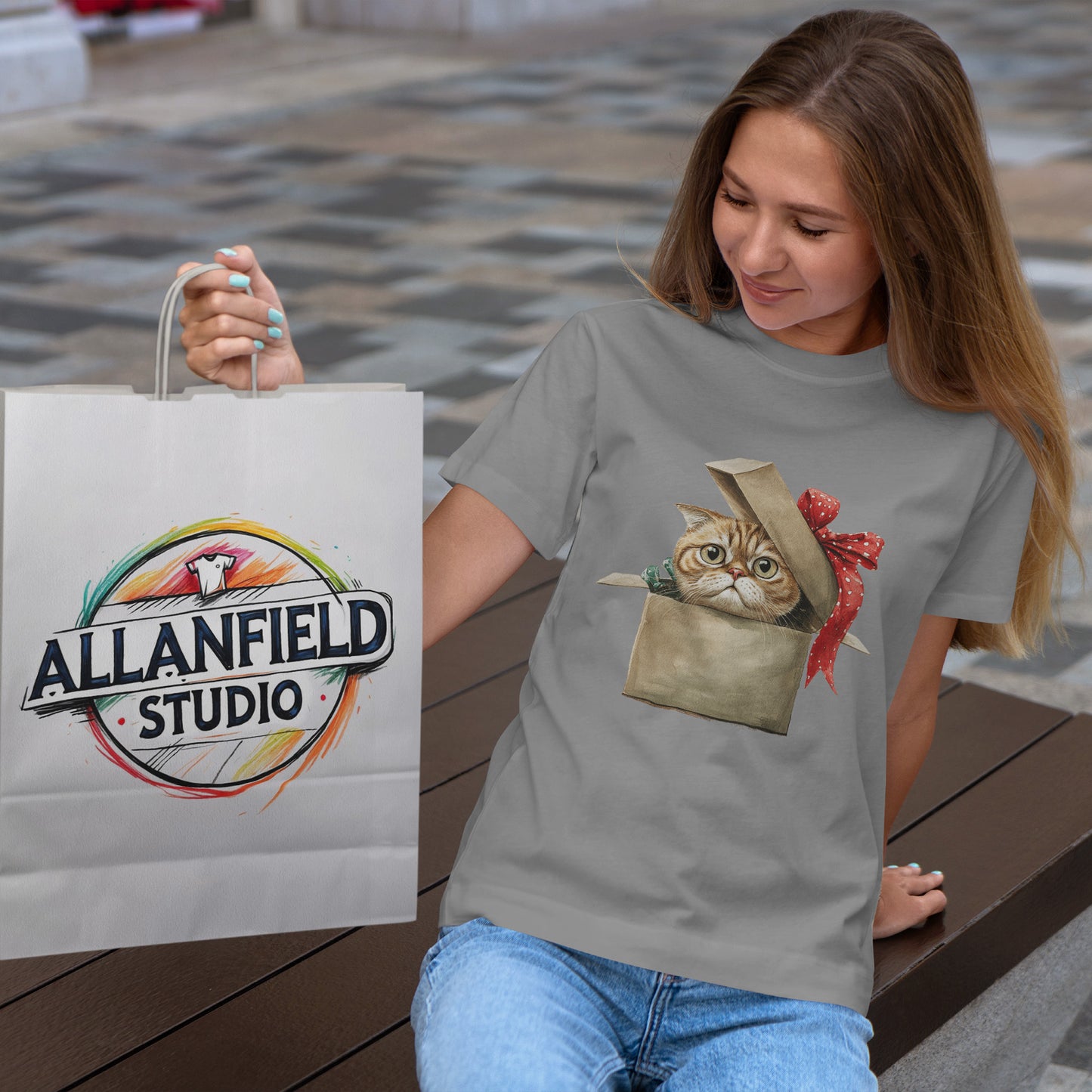 Christmas Gift Box Cat T-Shirt - Kitty in Present Tee