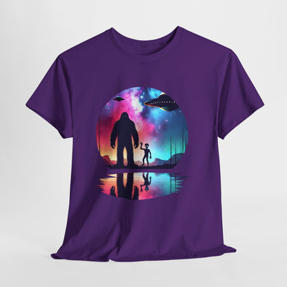 Koszulka z motywem przyjaźni Wielkiej Stopy i Obcych – Retro Vaporwave Galaxy UFO