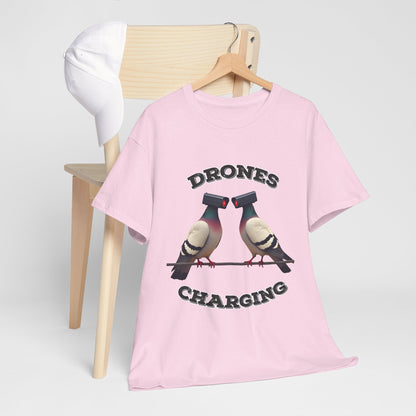 Drohnen laden Shirt - Lustiges Taubenkamera-Meme-T-Shirt