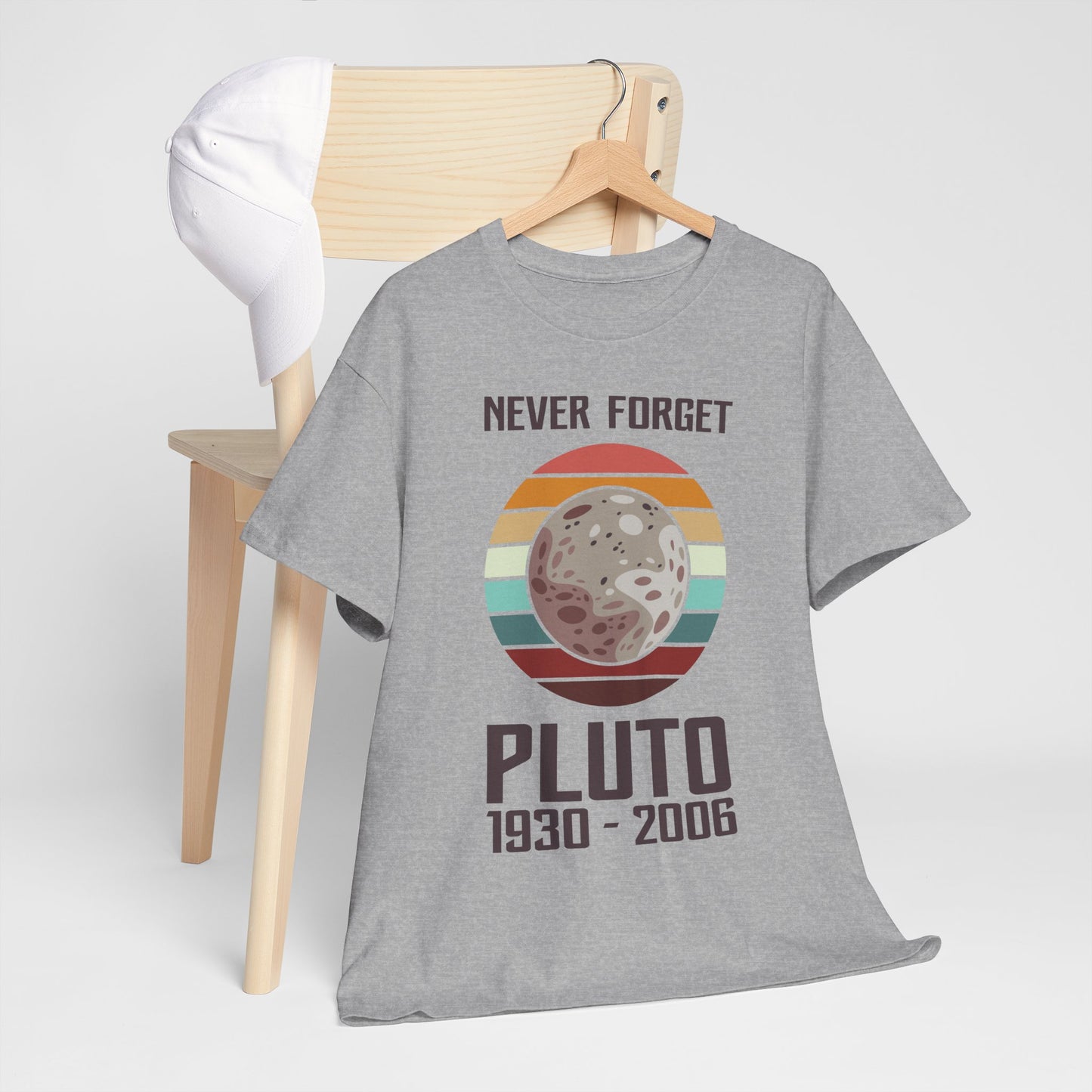 Never Forget Pluto 1930–2006 Retro Planet Graphic Tee