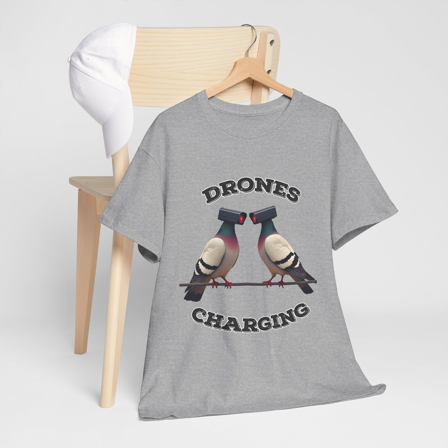 Drohnen laden Shirt - Lustiges Taubenkamera-Meme-T-Shirt