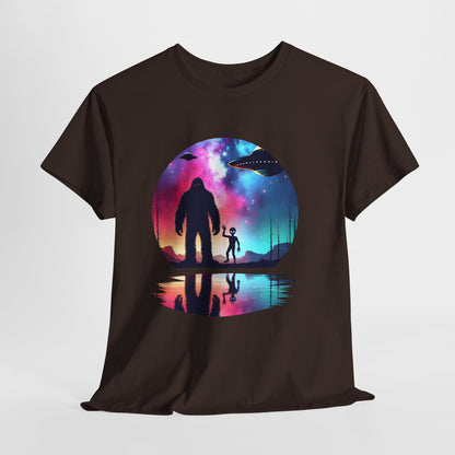 Koszulka z motywem przyjaźni Wielkiej Stopy i Obcych – Retro Vaporwave Galaxy UFO