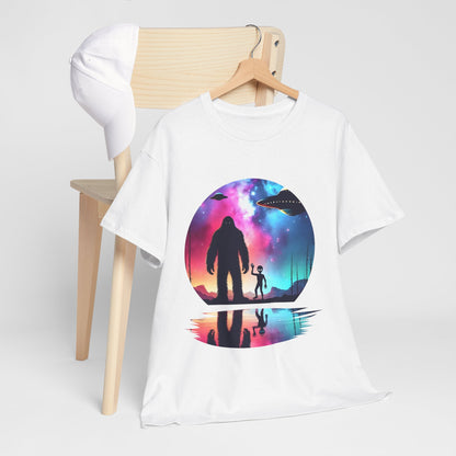 Koszulka z motywem przyjaźni Wielkiej Stopy i Obcych – Retro Vaporwave Galaxy UFO