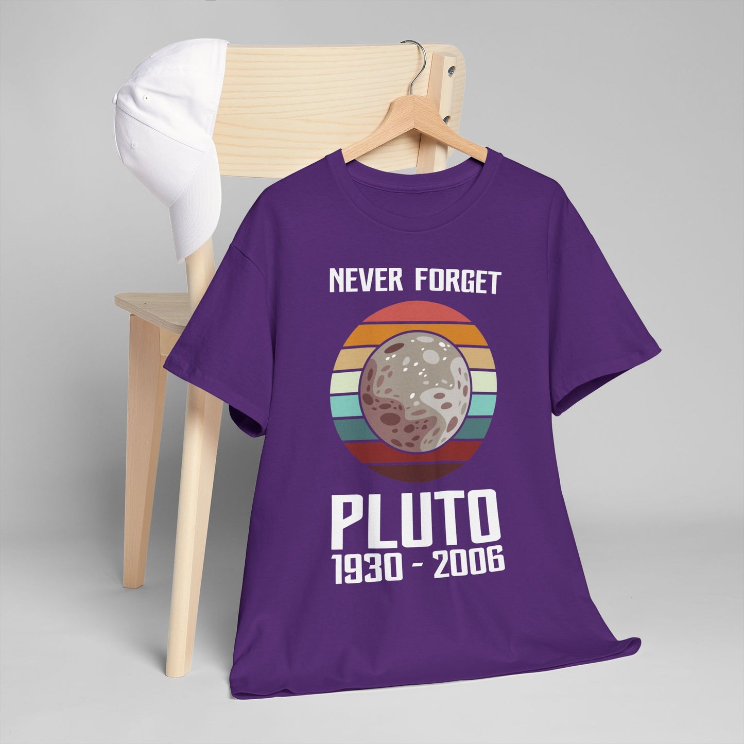 Never Forget Pluto 1930–2006 Retro Planet Graphic Tee