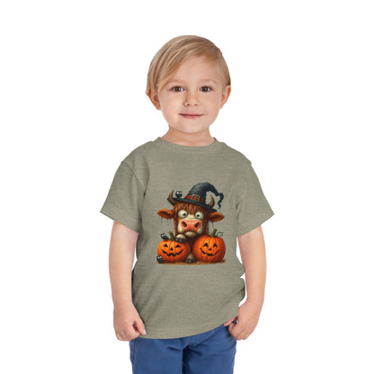 Cute Highland Cow Kids T-Shirt - Witch Hat & Pumpkins Toddler Tee