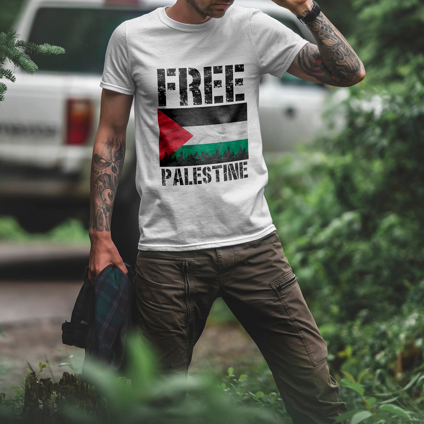 Palästinensisches Flaggen-Shirt mit Stadt-Skyline - Free Palestine Tee, Urban Grunge Protest T-Shirt für Aktivisten &amp; Menschenrechtsunterstützer
