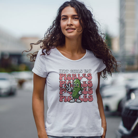 Hot Girls Eat Pickles Shirt - Funny Pickle Lover Gift for Women, Trendy Cartoon Cucumber Tee, Retro Food Humor T-Shirt