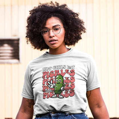 Hot Girls Eat Pickles Shirt - Funny Pickle Lover Gift for Women, Trendy Cartoon Cucumber Tee, Retro Food Humor T-Shirt