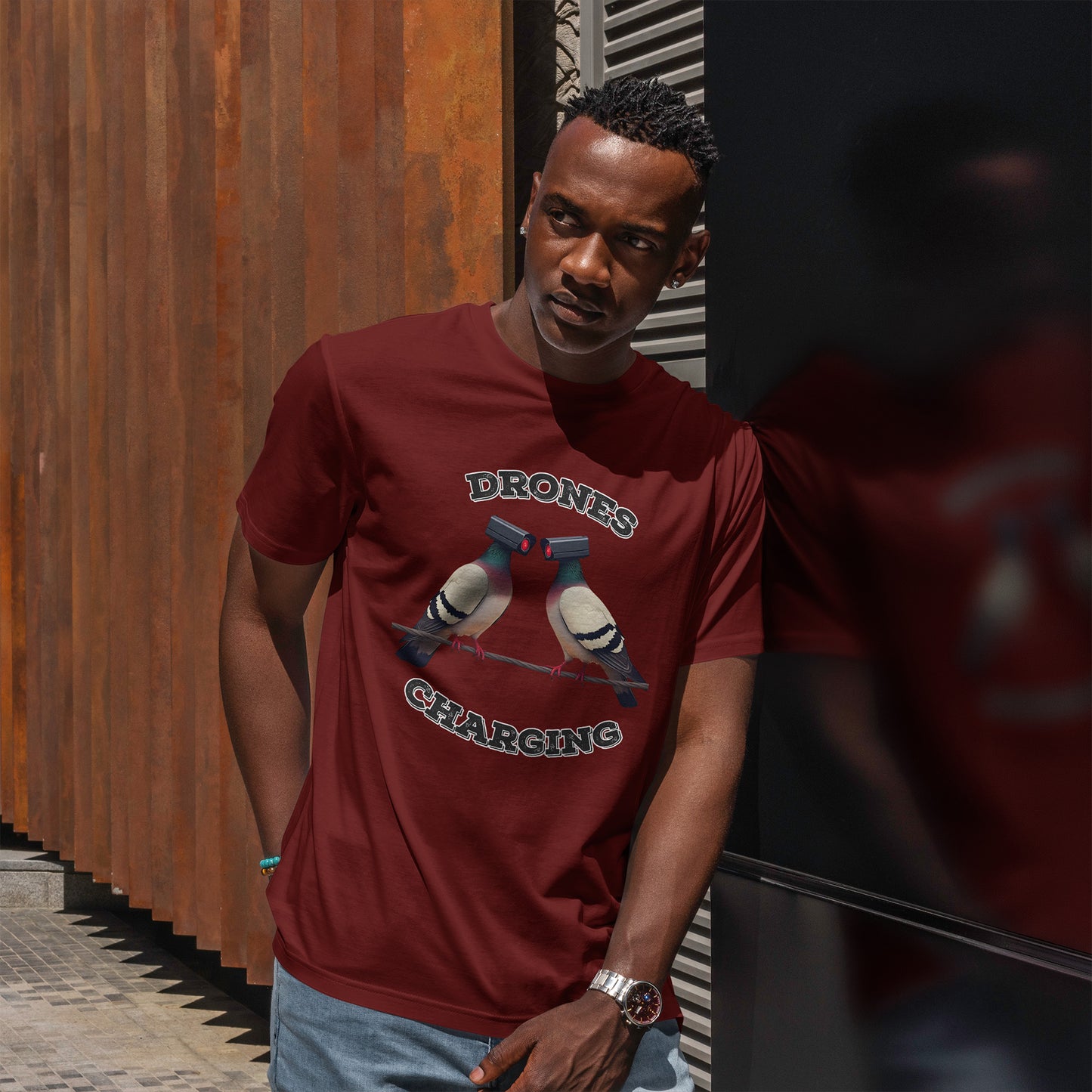 Drohnen laden Shirt - Lustiges Taubenkamera-Meme-T-Shirt