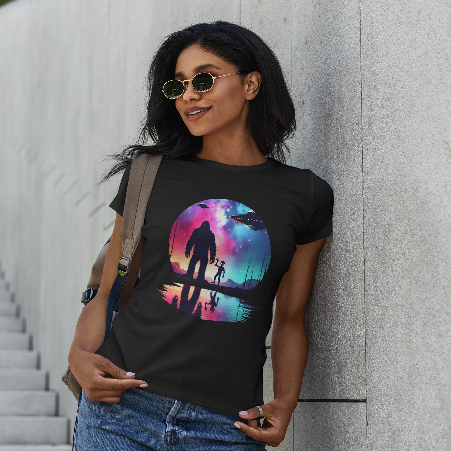 Koszulka z motywem przyjaźni Wielkiej Stopy i Obcych – Retro Vaporwave Galaxy UFO