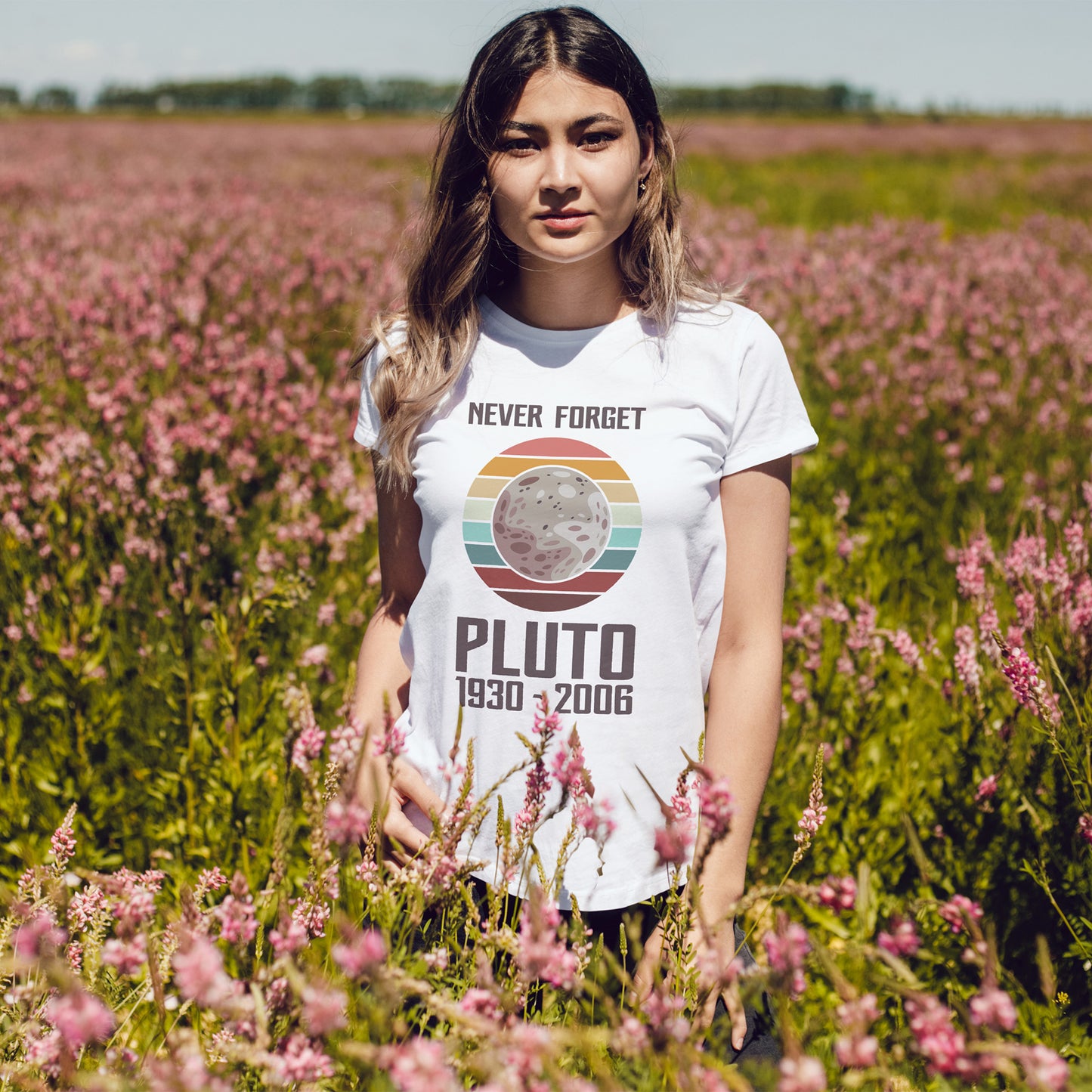 Never Forget Pluto 1930–2006 Retro Planet Graphic Tee