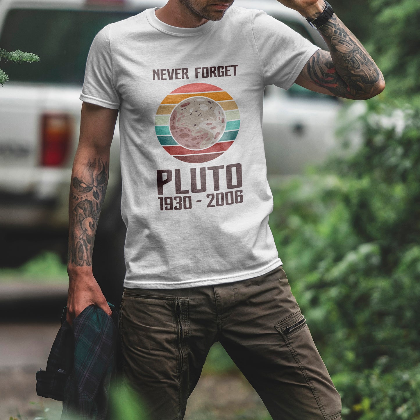 Never Forget Pluto 1930–2006 Retro Planet Graphic Tee
