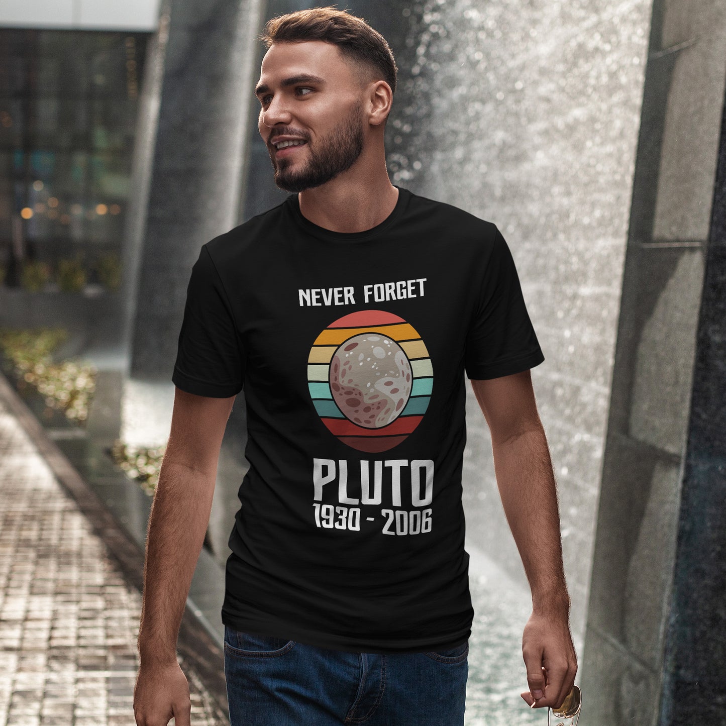 Never Forget Pluto 1930–2006 Retro Planet Graphic Tee
