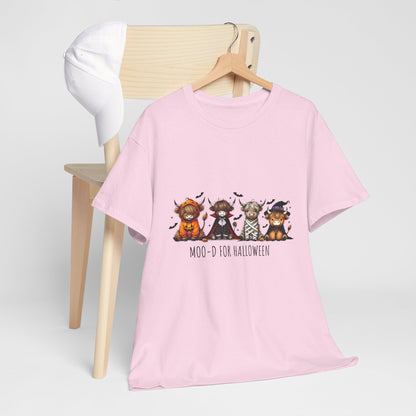 Highland Cow Halloween T-Shirt – Cute Spooky Cows in Costumes