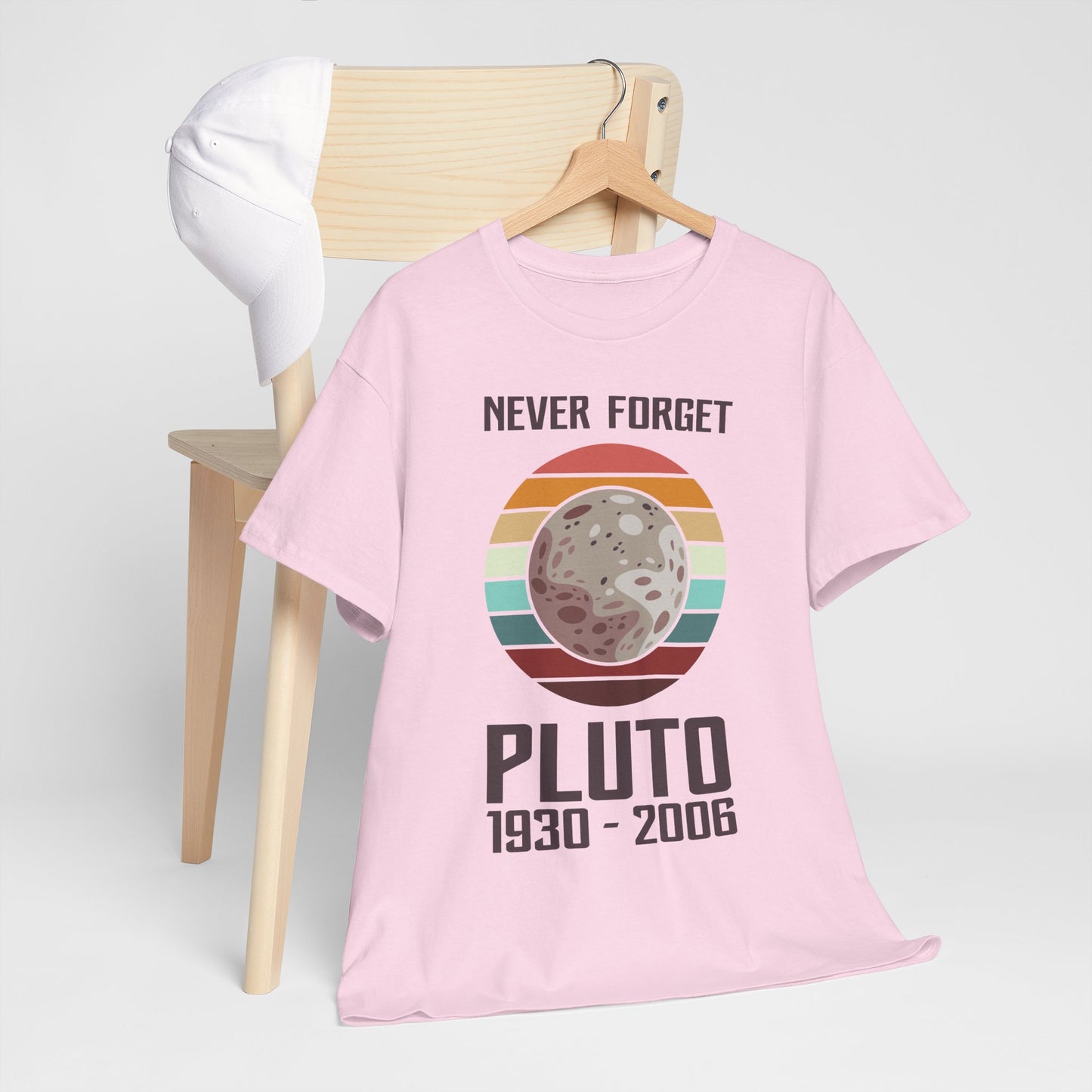 Never Forget Pluto 1930–2006 Retro Planet Graphic Tee