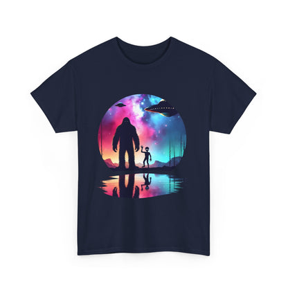 Koszulka z motywem przyjaźni Wielkiej Stopy i Obcych – Retro Vaporwave Galaxy UFO