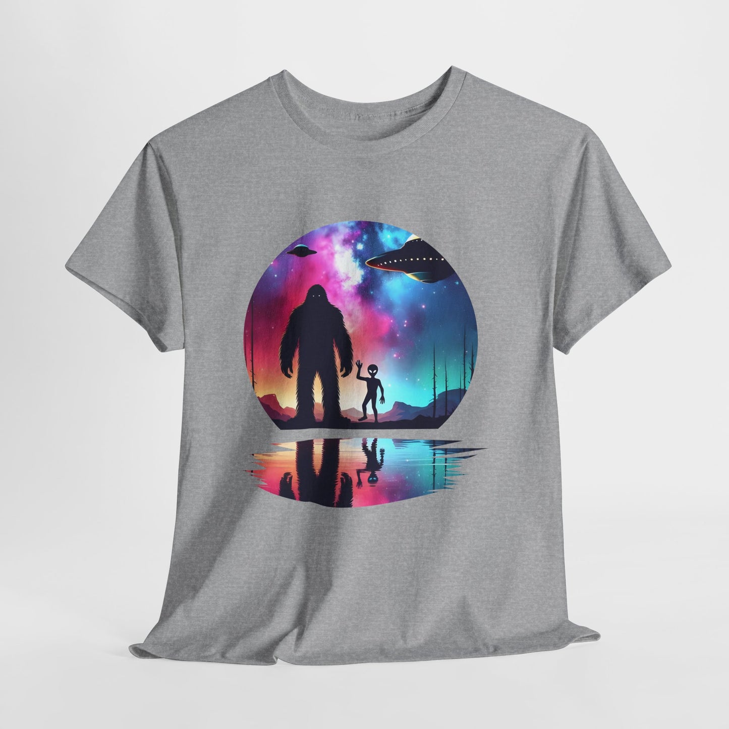 Koszulka z motywem przyjaźni Wielkiej Stopy i Obcych – Retro Vaporwave Galaxy UFO