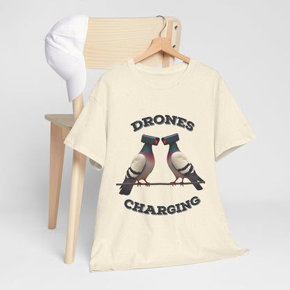 Drohnen laden Shirt - Lustiges Taubenkamera-Meme-T-Shirt