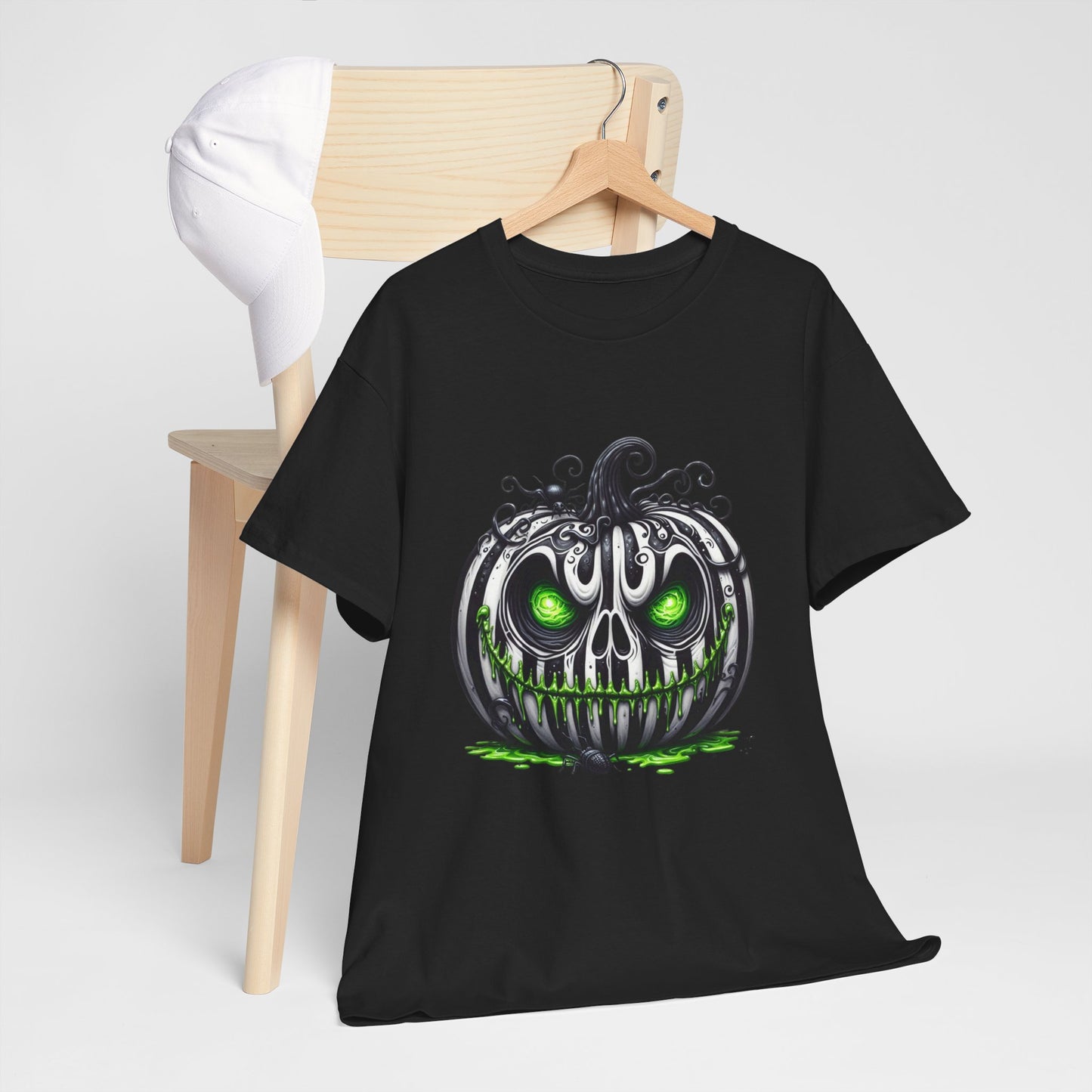 Neon Goo Pumpkin Halloween - Glowing Green Eyes Spooky T-Shirt