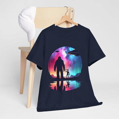 Koszulka z motywem przyjaźni Wielkiej Stopy i Obcych – Retro Vaporwave Galaxy UFO